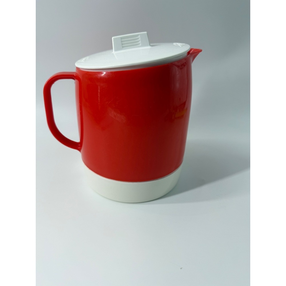 Vintage Quikut orange and White Plastic 2 Quart Pitcher with Lid retro staple
